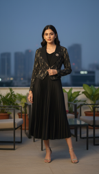 NOIRÉ Luxe Pleated Dress- Black