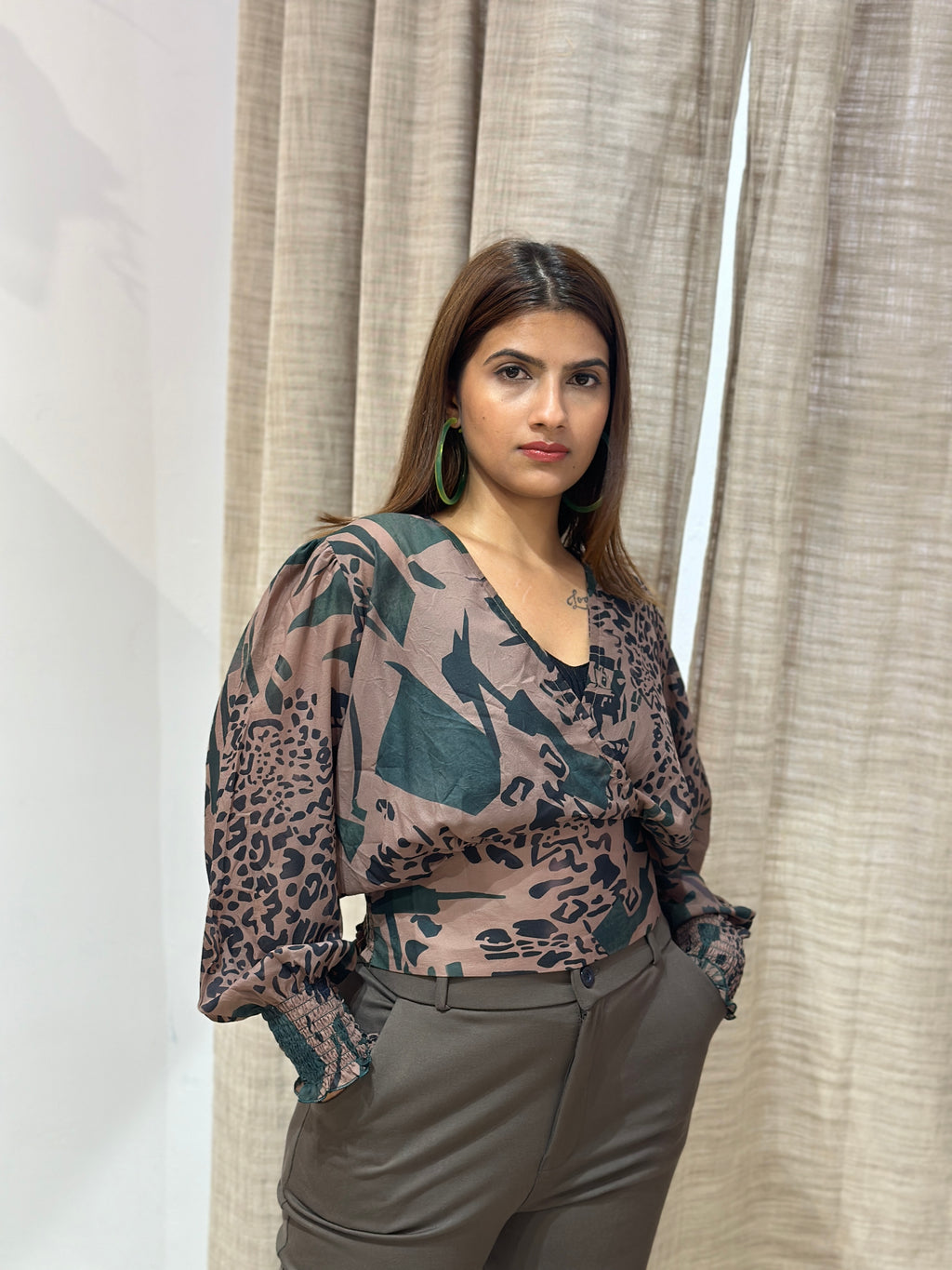 OVERLAP TWO PIECE TOP