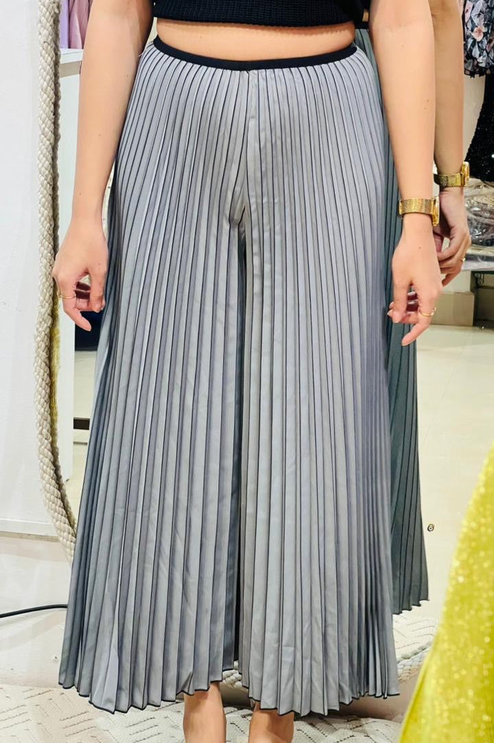 The Signature High-Rise Pleated Palazzo Trousers