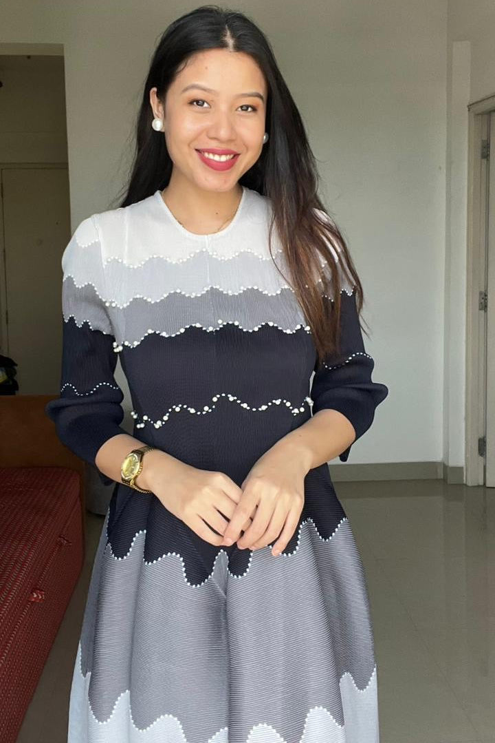 Black Ripple Pleated Midi Dress