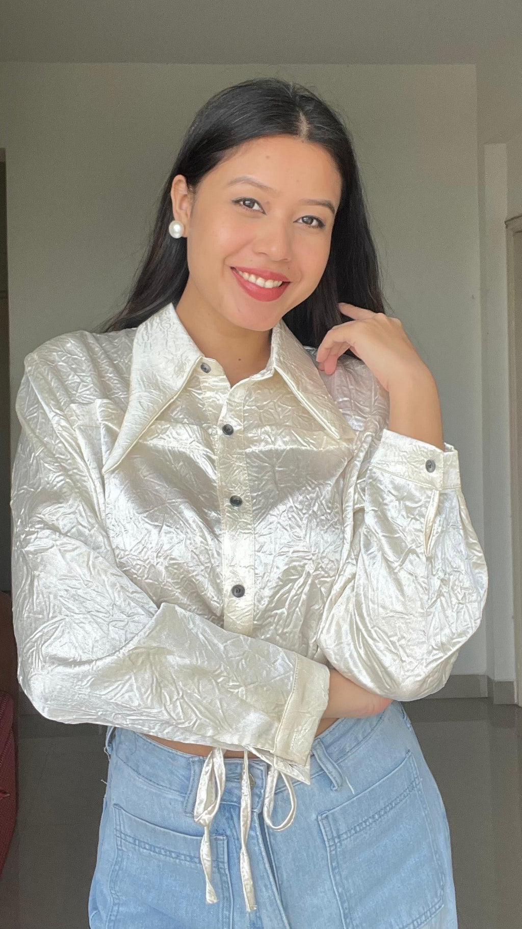 Retro-Glow Pointed Collar Shirt