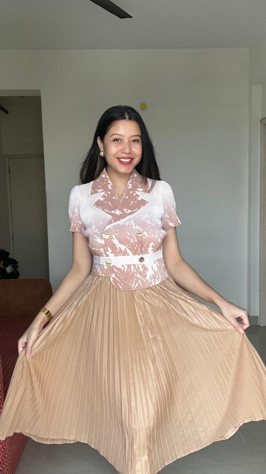 AMÉLIE Soft Blush Pleated dress