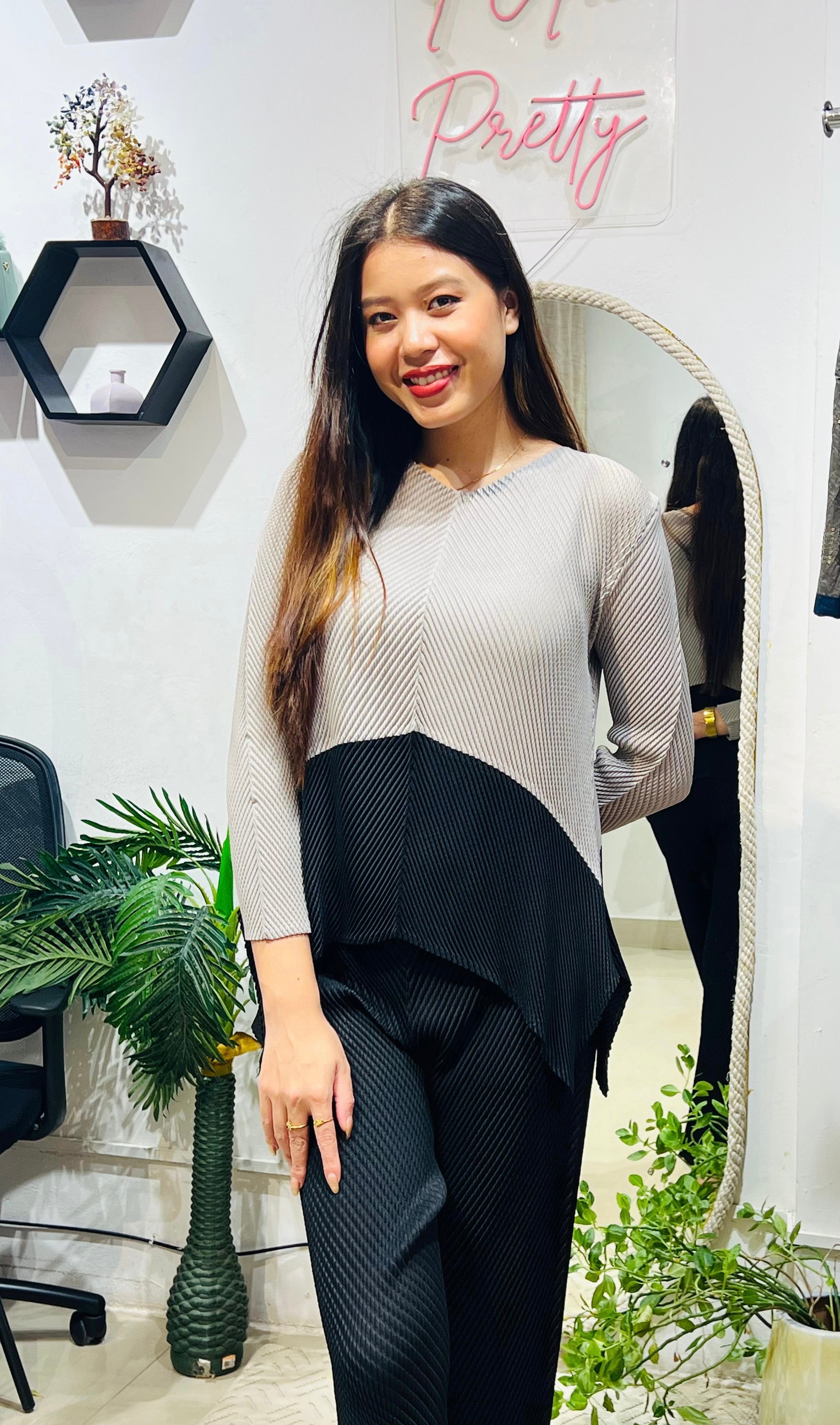 Two-Tone Pleated Co-ord Set – Grey & Black