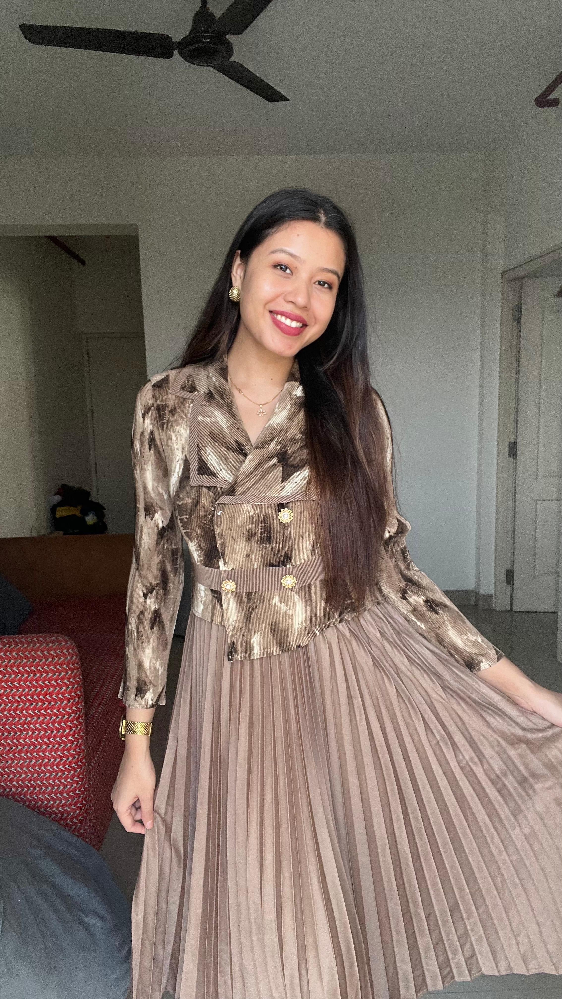 ÉCLAT Pleated Statement Dress