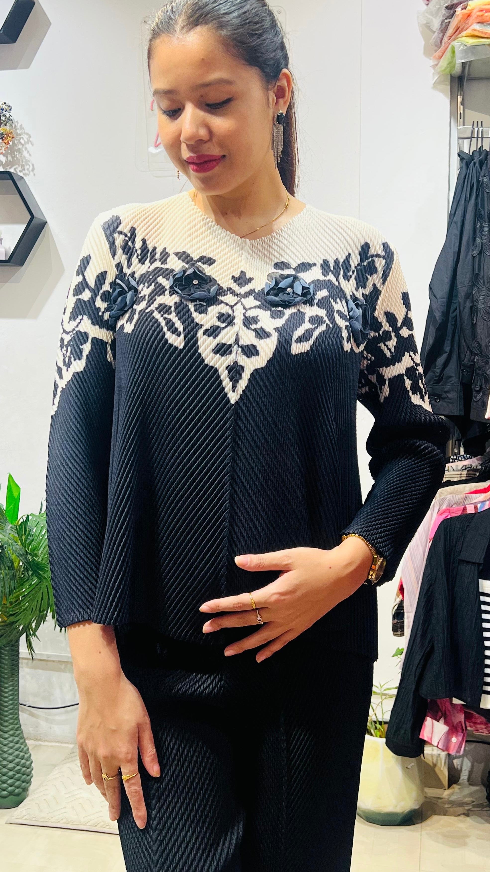 Contrast Petal Textured Two-Piece