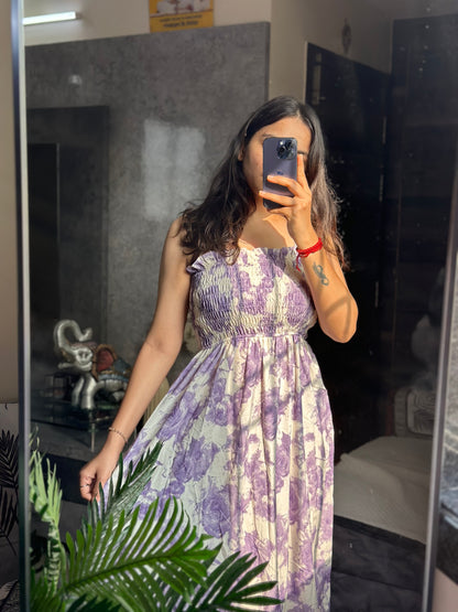 FLORAL PRINTED SMOCKED DRESS