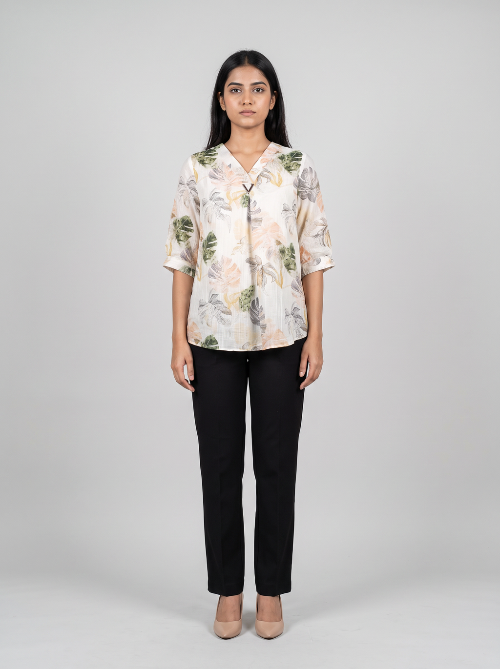 Botanical v-neck printed shirt